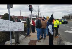 Laborers 66 Rallies against Hobby Lobby